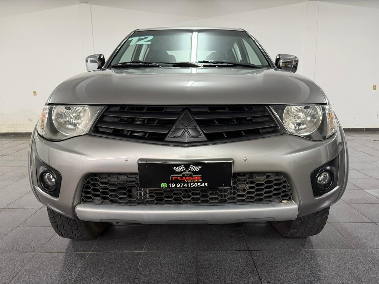 MITSUBISHI L 200 Triton - Foto