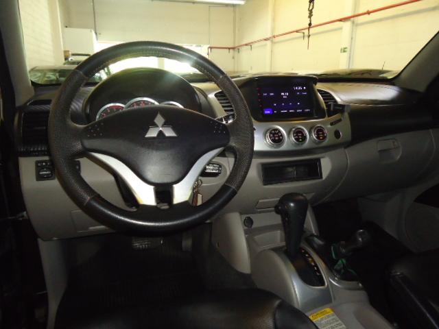 MITSUBISHI L 200 Triton - Foto