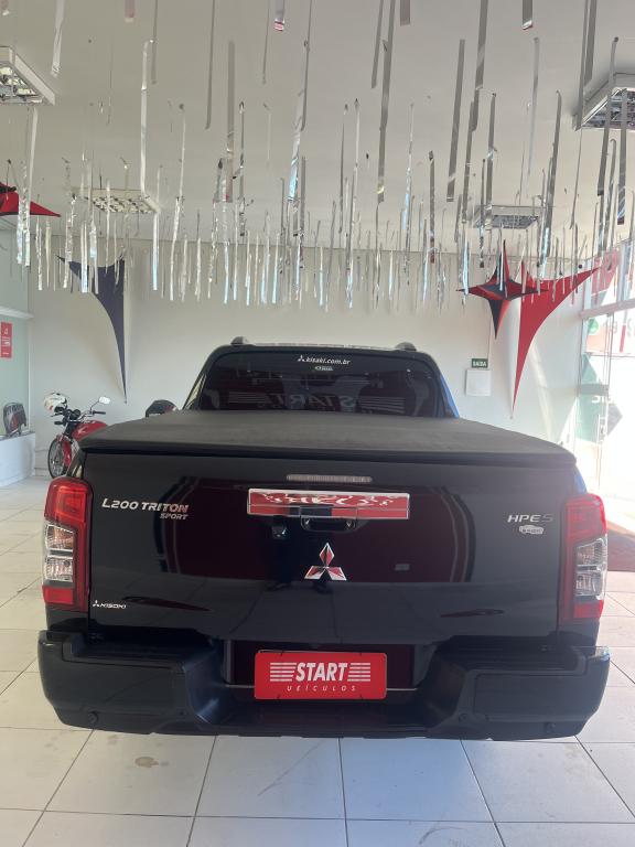 MITSUBISHI L 200 Triton - Foto