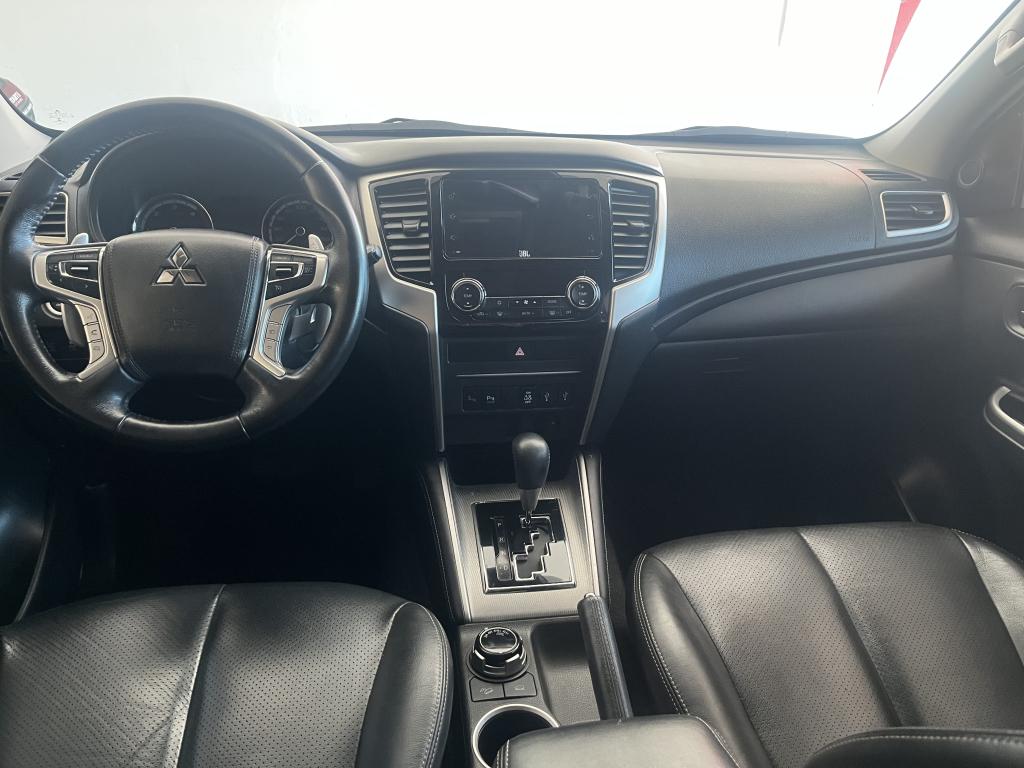 MITSUBISHI L 200 Triton - Foto