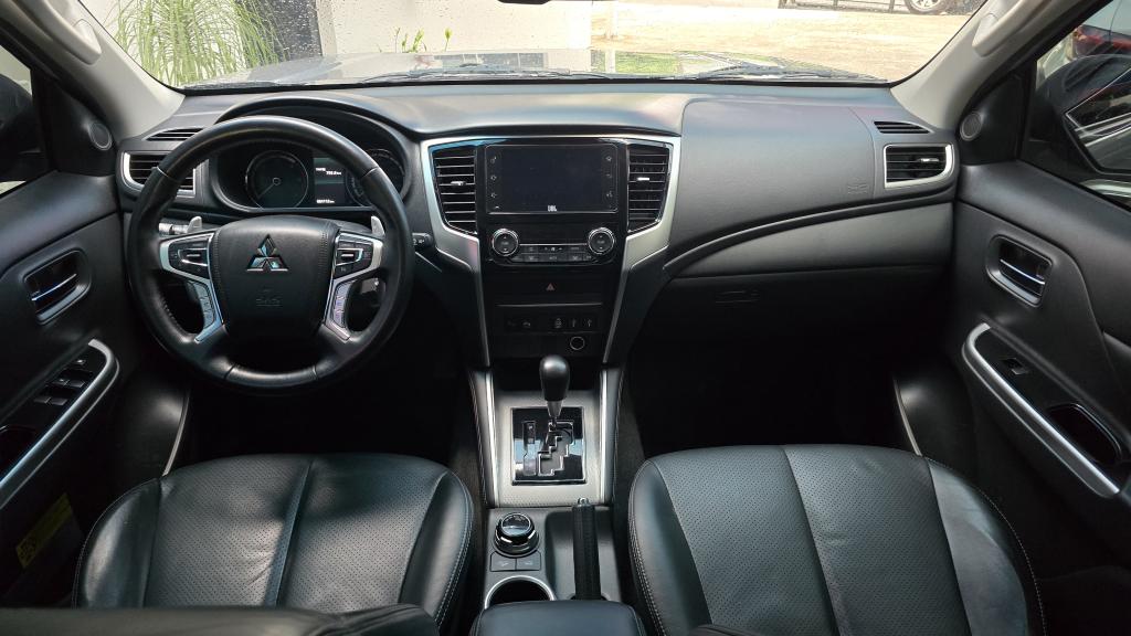 MITSUBISHI L 200 Triton - Foto