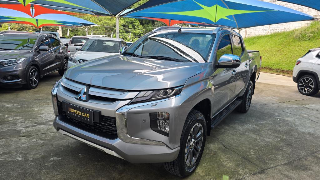 MITSUBISHI L 200 Triton - Foto