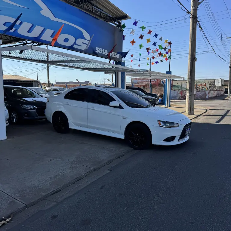 MITSUBISHI Lancer - Foto