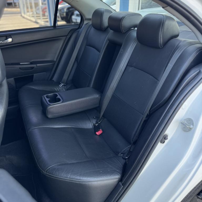 MITSUBISHI Lancer - Foto