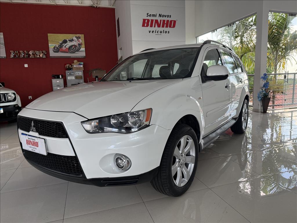 MITSUBISHI Outlander - Foto
