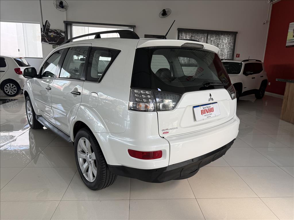 MITSUBISHI Outlander - Foto
