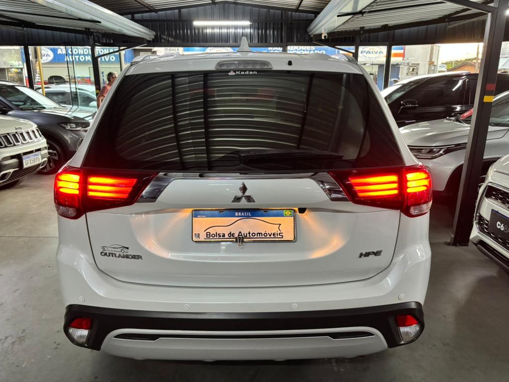 MITSUBISHI Outlander - Foto