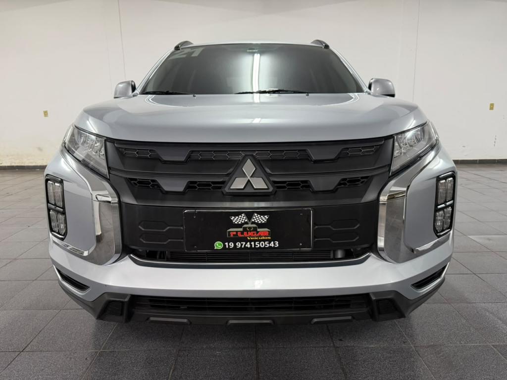 MITSUBISHI Outlander Sport - Foto