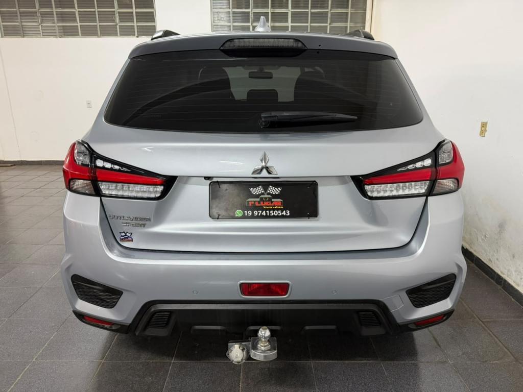 MITSUBISHI Outlander Sport - Foto