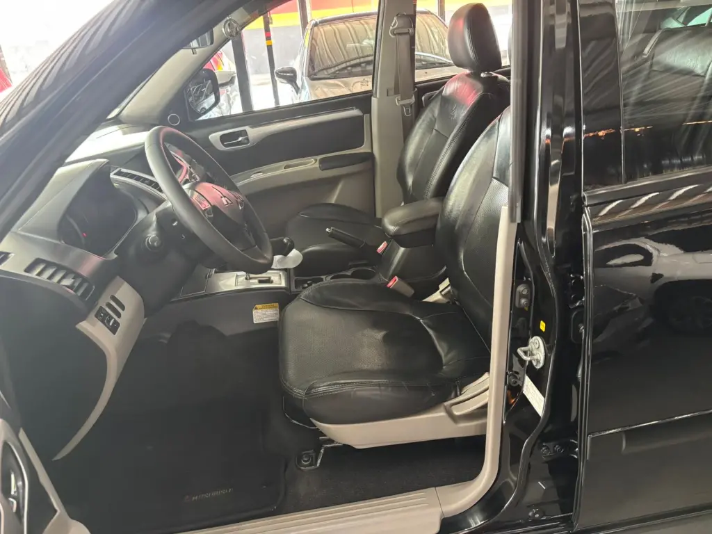 MITSUBISHI Pajero Dakar - Foto