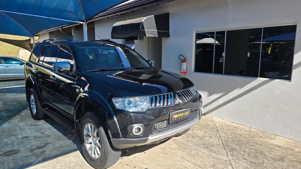 MITSUBISHI Pajero Dakar
