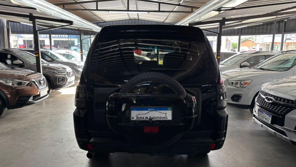 MITSUBISHI Pajero Full - Foto