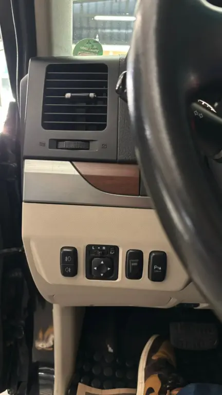 MITSUBISHI Pajero Full - Foto