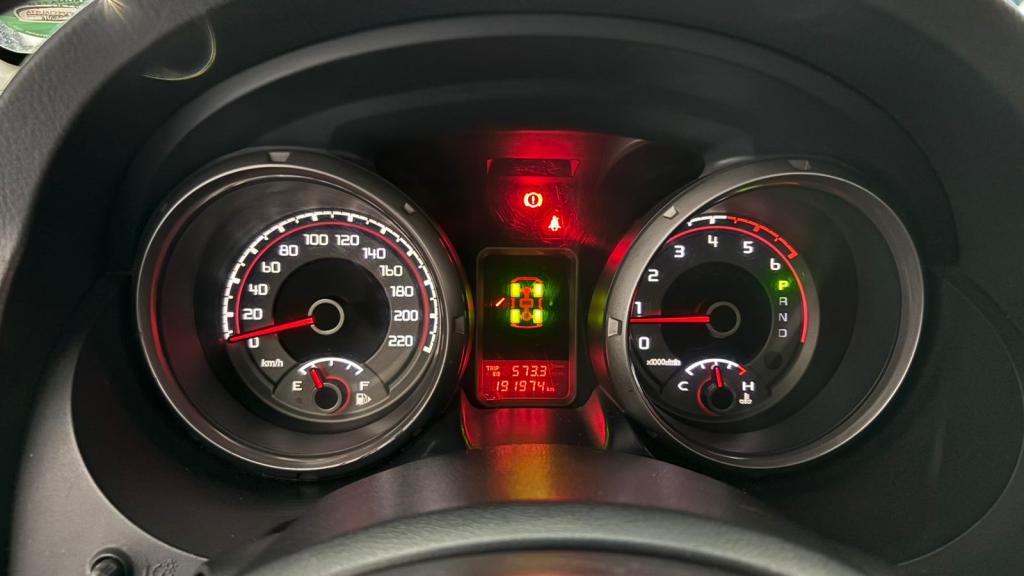 MITSUBISHI Pajero Full - Foto