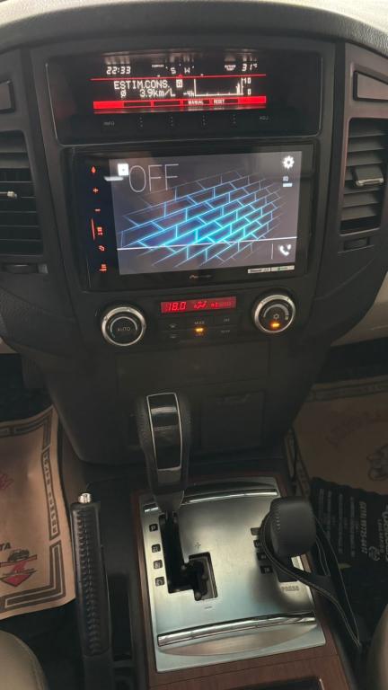 MITSUBISHI Pajero Full - Foto