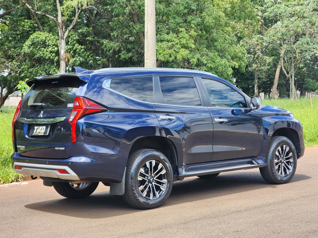 MITSUBISHI Pajero Sport - Foto