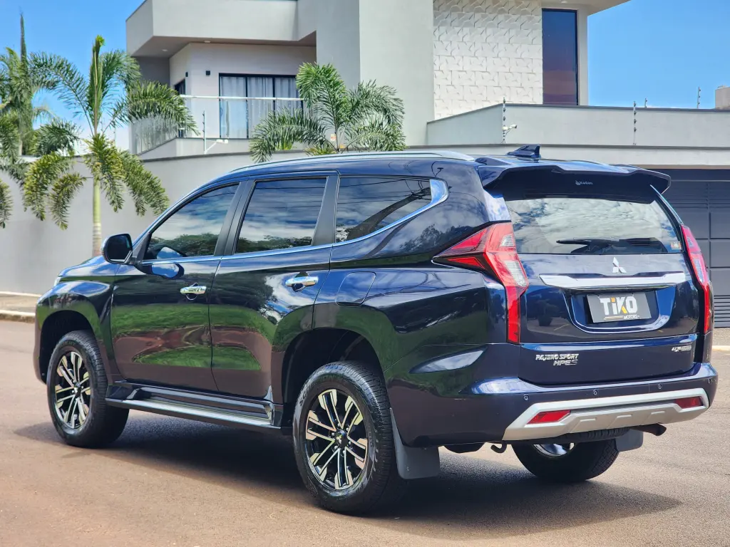 MITSUBISHI Pajero Sport - Foto