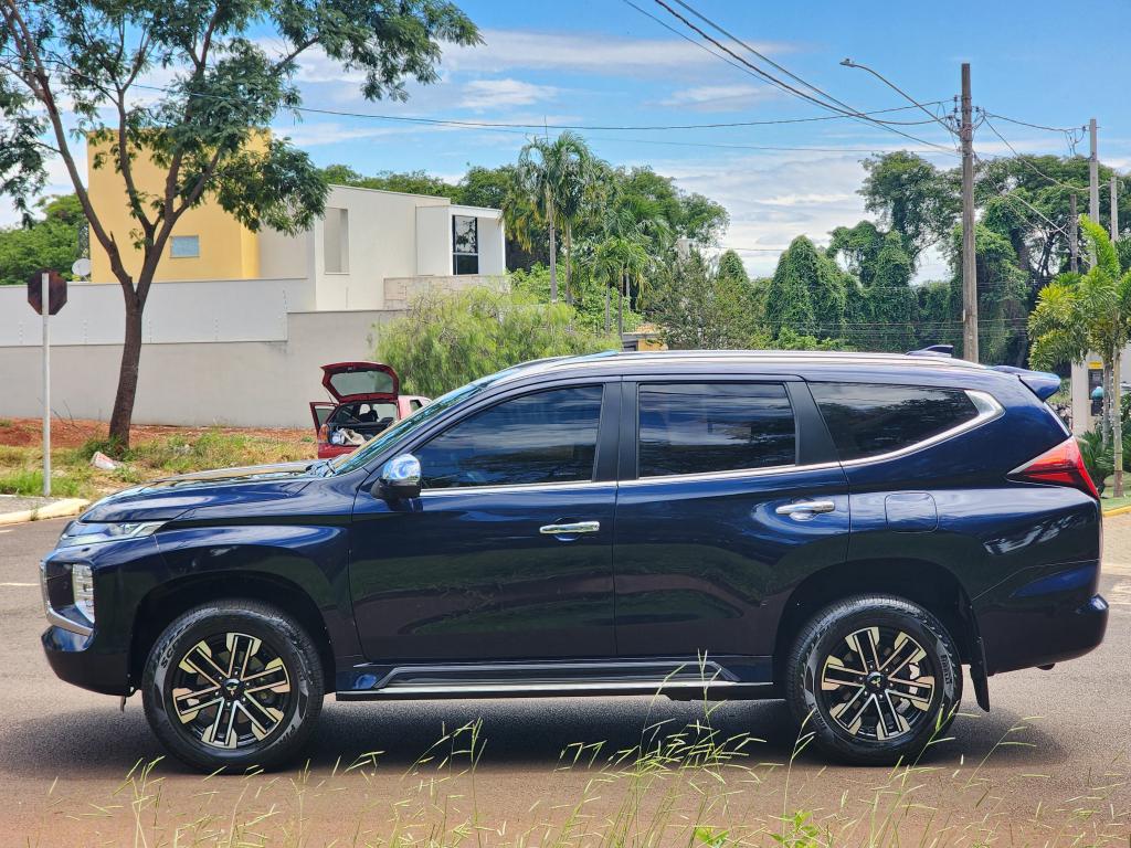 MITSUBISHI Pajero Sport - Foto