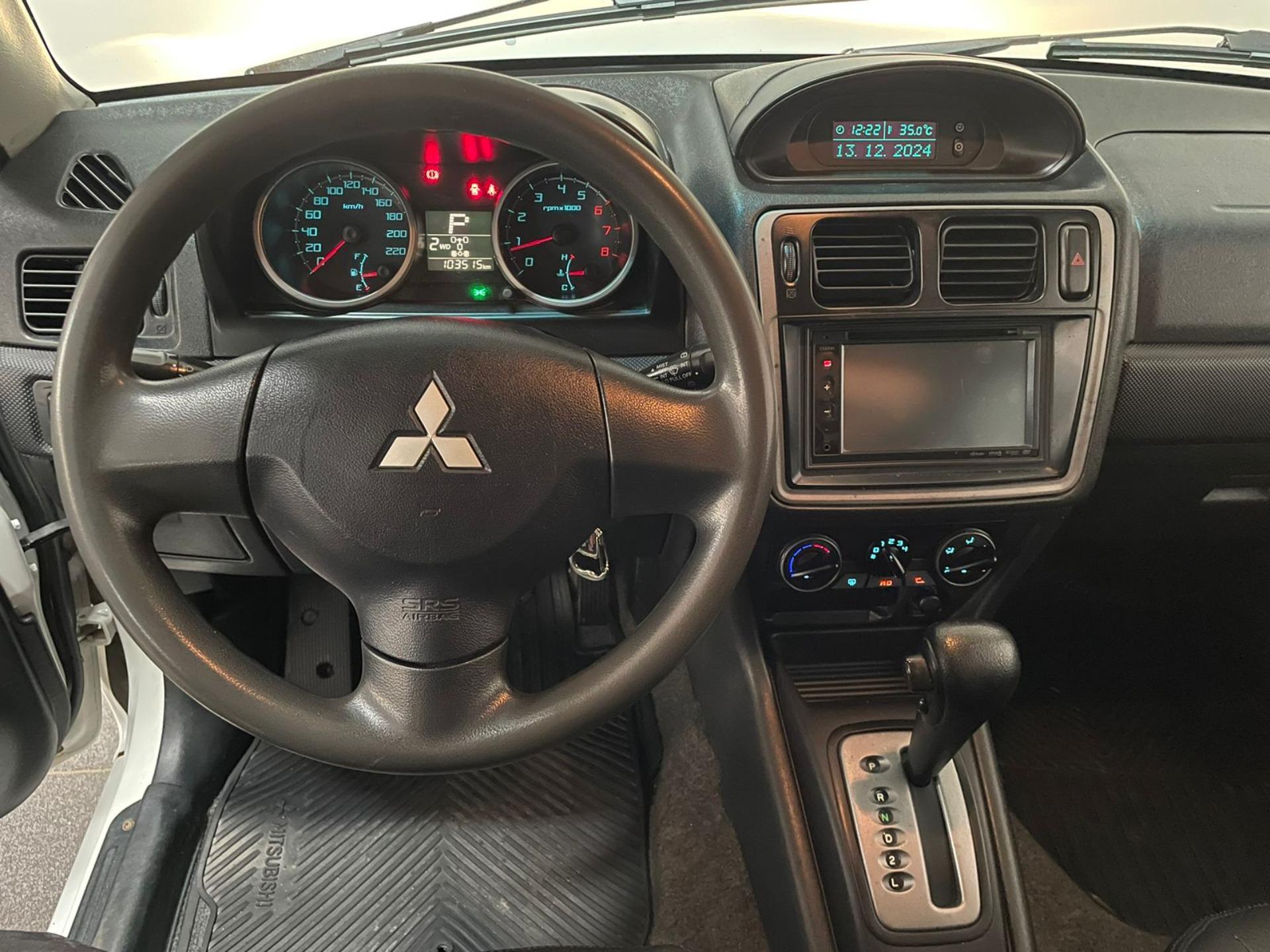 MITSUBISHI Pajero TR4 - Miniatura