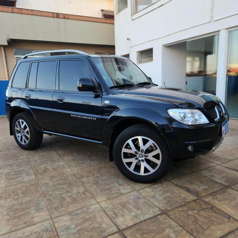MITSUBISHI Pajero TR4