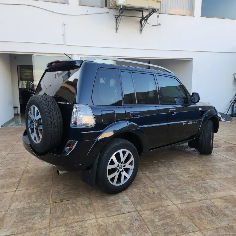 MITSUBISHI Pajero TR4 - Foto