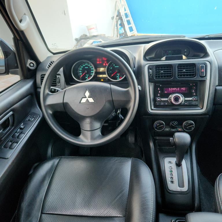 MITSUBISHI Pajero TR4 - Foto