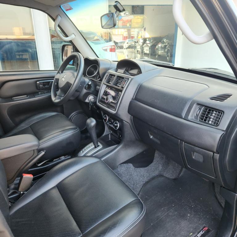 MITSUBISHI Pajero TR4 - Foto