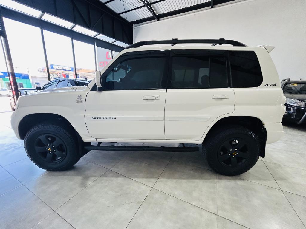 MITSUBISHI Pajero TR4 - Foto