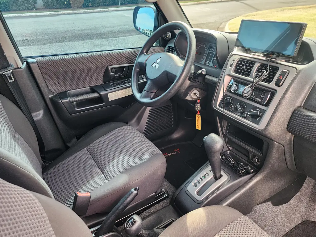 MITSUBISHI Pajero TR4 - Foto