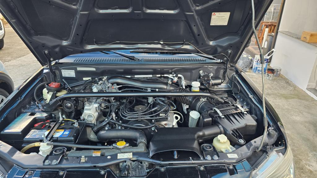MITSUBISHI Pajero TR4 - Foto