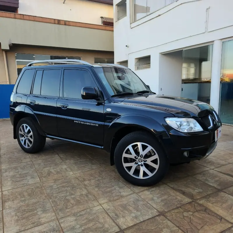 MITSUBISHI Pajero TR4