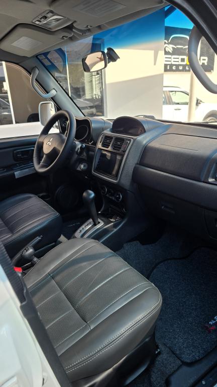 MITSUBISHI Pajero TR4 - Foto