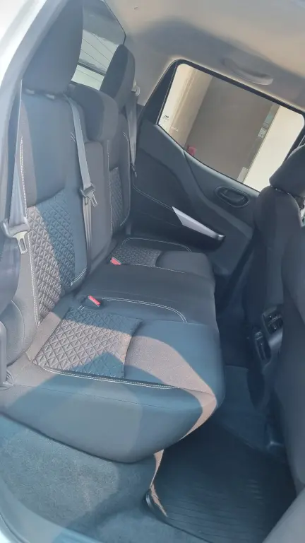 NISSAN Frontier - Foto