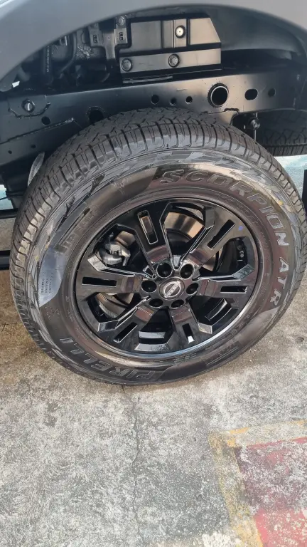 NISSAN Frontier - Foto