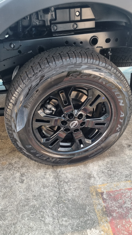 NISSAN Frontier - Foto