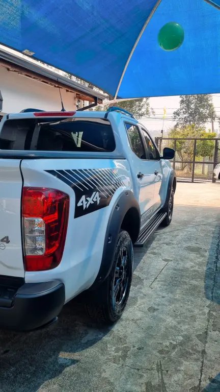 NISSAN Frontier - Foto