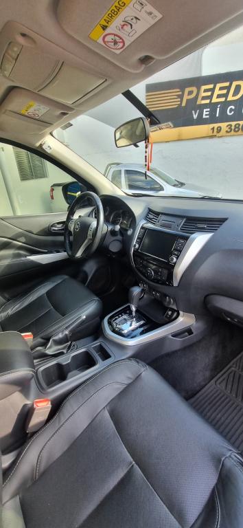 NISSAN Frontier - Foto