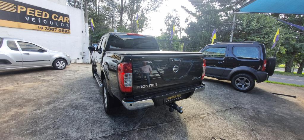 NISSAN Frontier - Foto