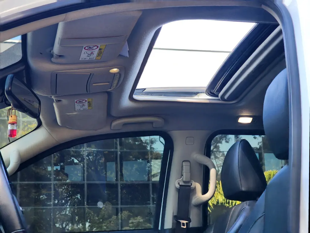 NISSAN Frontier - Foto