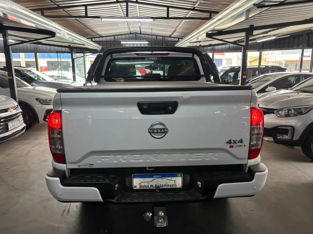 NISSAN Frontier - Foto