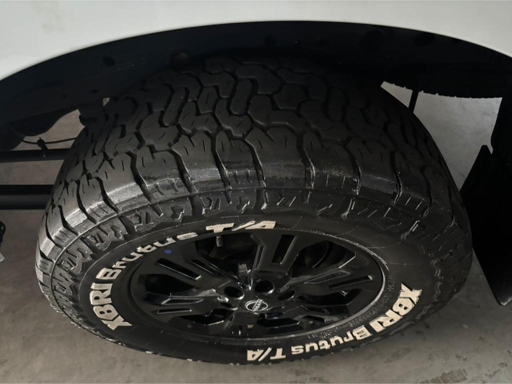 NISSAN Frontier - Foto