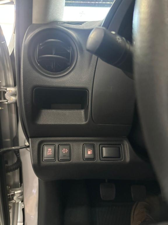 NISSAN Frontier - Foto