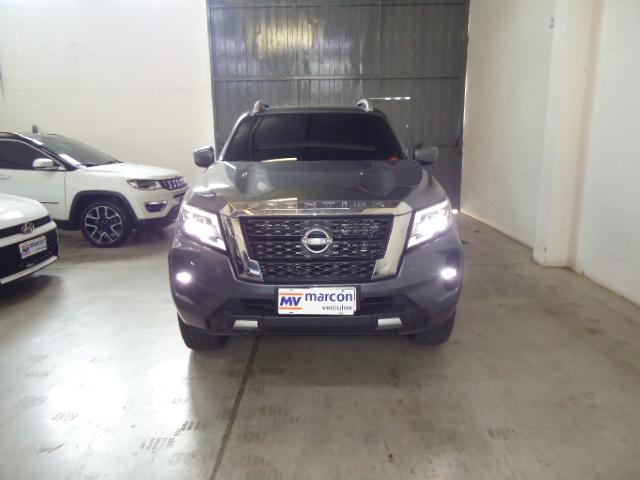 NISSAN Frontier - Foto