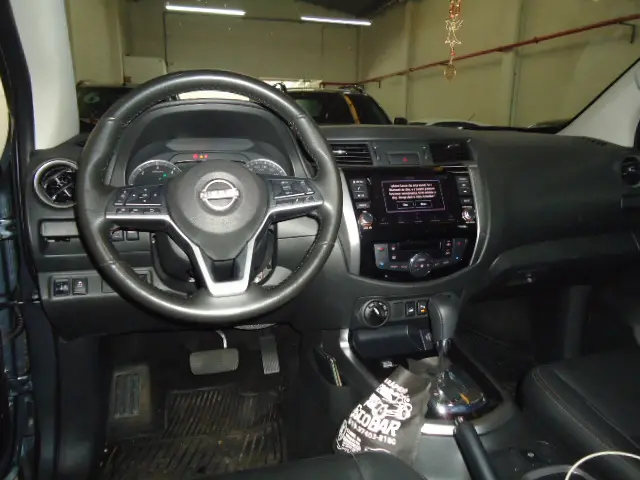 NISSAN Frontier - Foto
