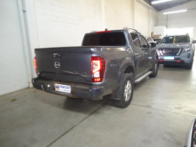 NISSAN Frontier - Foto