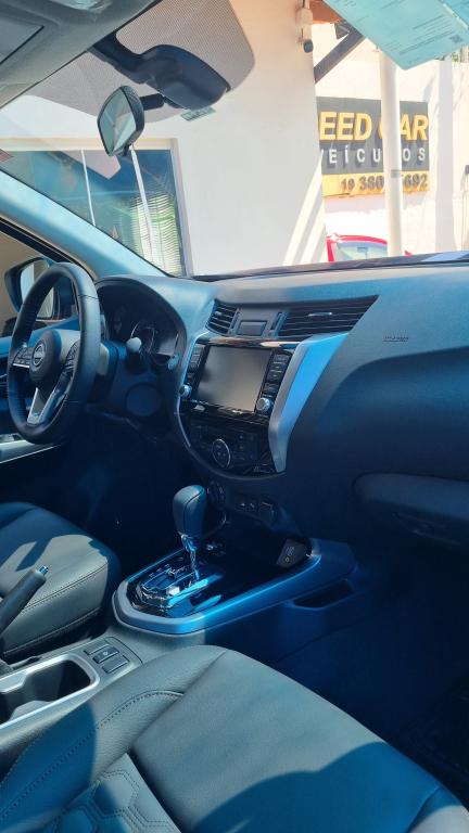 NISSAN Frontier - Foto