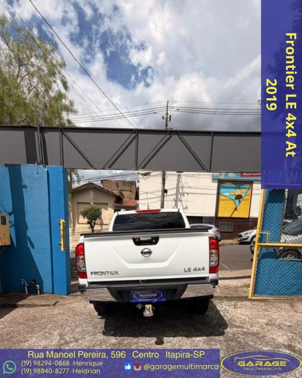 NISSAN Frontier - Foto