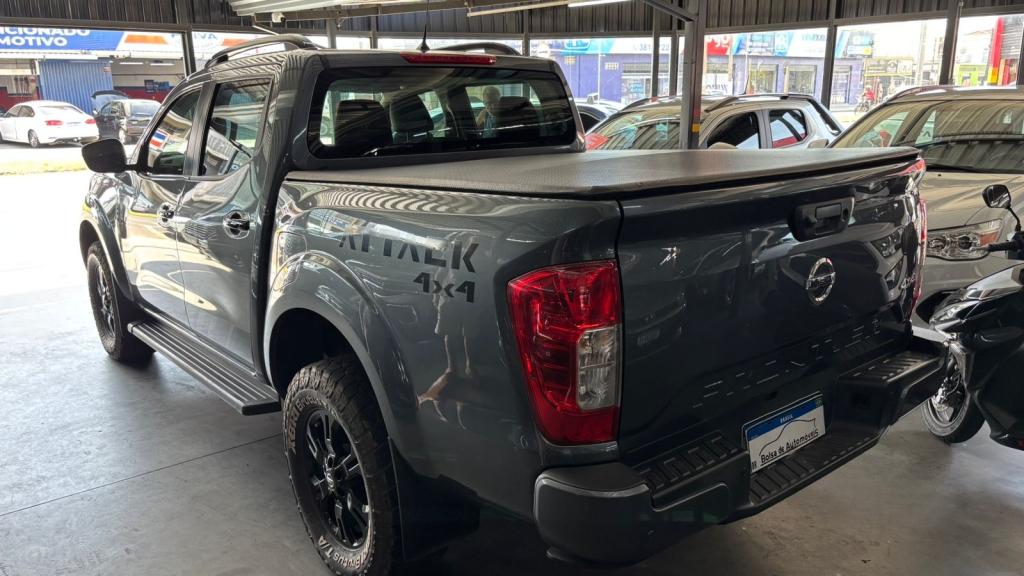 NISSAN Frontier - Foto