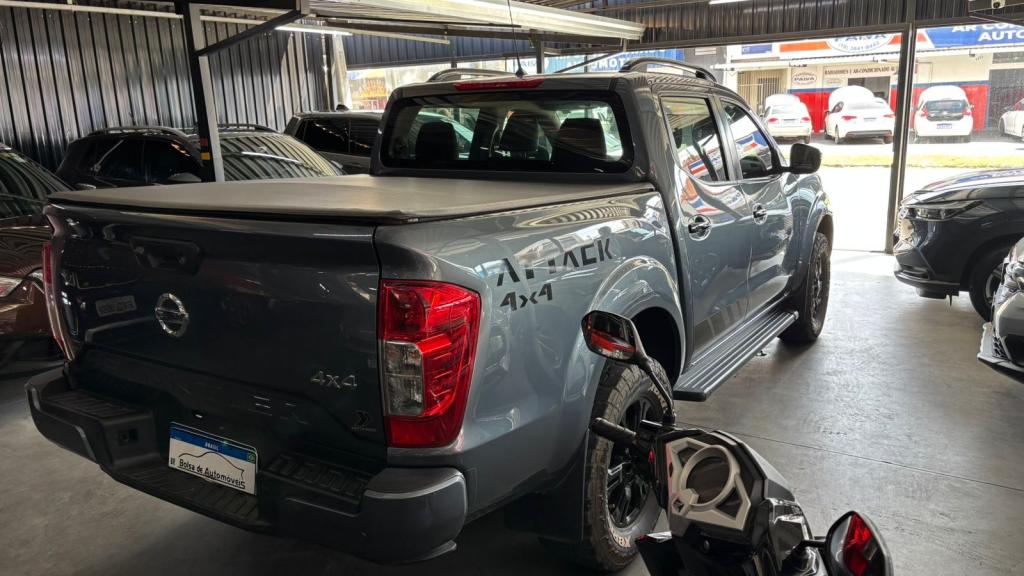 NISSAN Frontier - Foto