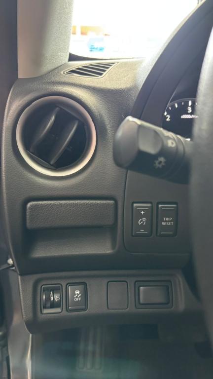 NISSAN Frontier - Foto